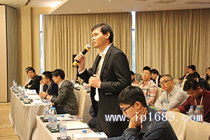 客戶現(xiàn)場提問并解答。