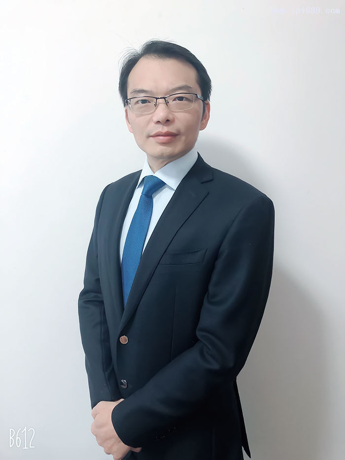上海克勞斯瑪菲機械有限公司華東大區(qū)銷售經(jīng)理許金明